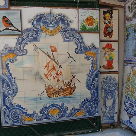 Villa Favorite At Senhora Da Rocha Porches (Algarve)